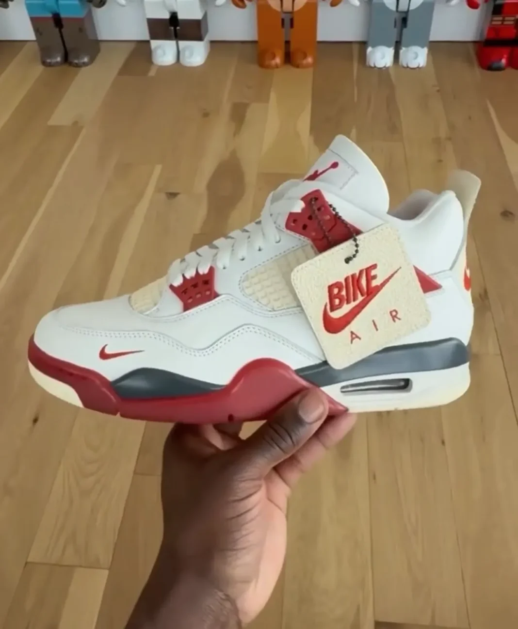 Air Jordan 4 "Brick After Brick" detail 5
