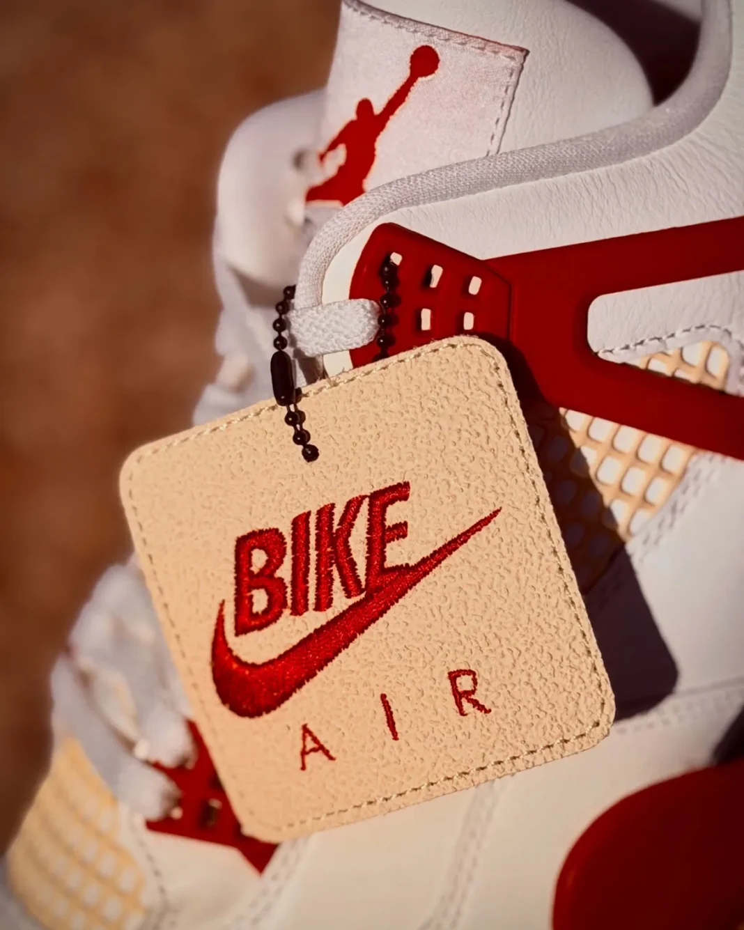 Air Jordan 4 "Brick After Brick" detail 12