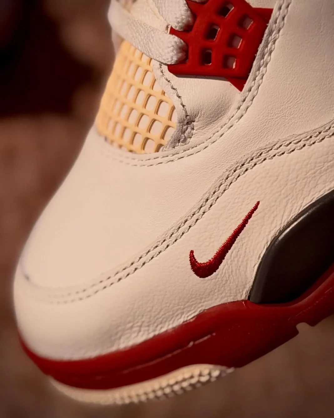 Air Jordan 4 "Brick After Brick" detail 14